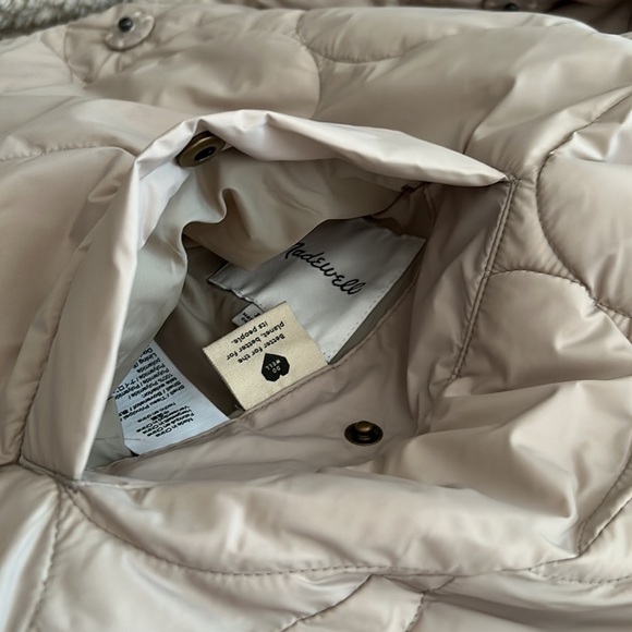 Reversibile Quilted Faux Shearling Jacket in Wet Sand - Picture 6 of 14